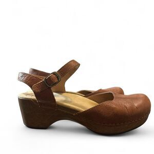 Dansko Women's Brown and Tan Clogs